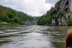 01CA99C0-0B5A-485B-9655-6D09DF550CA7