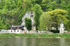 D2709FC9-5667-499D-B42F-F9D3963F4D20