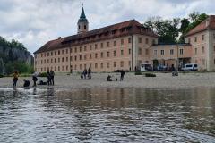 DB91EA6F-F2ED-422C-8181-D4B61E00B41A